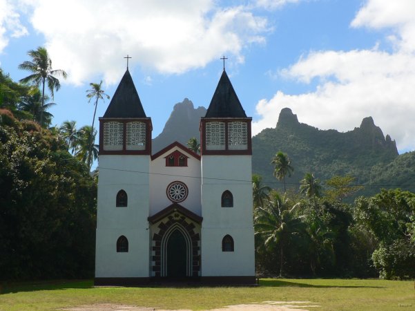 44- L'eglise de la sainte famille a Haapiti 